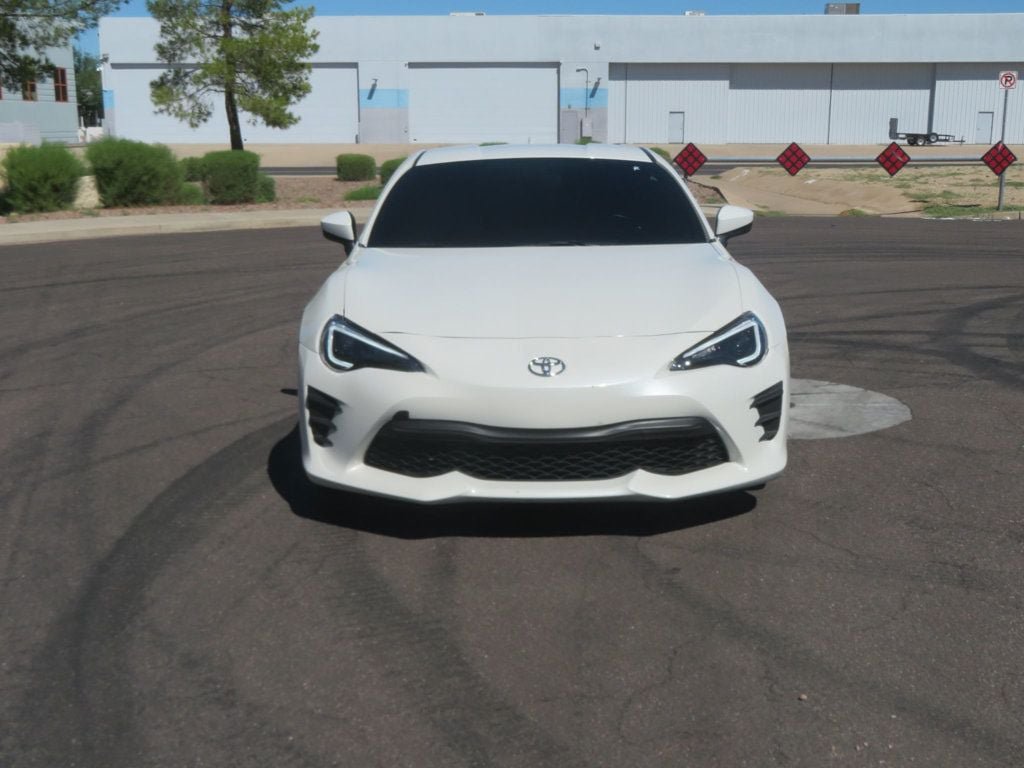 Used 2020 Toyota 86 RWD image 11