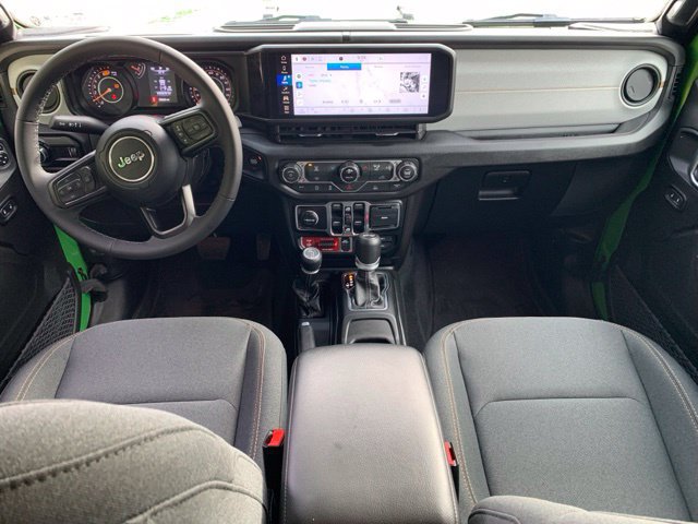 Used 2025 Jeep Wrangler Unlimited Sport AWD/4WD image 19