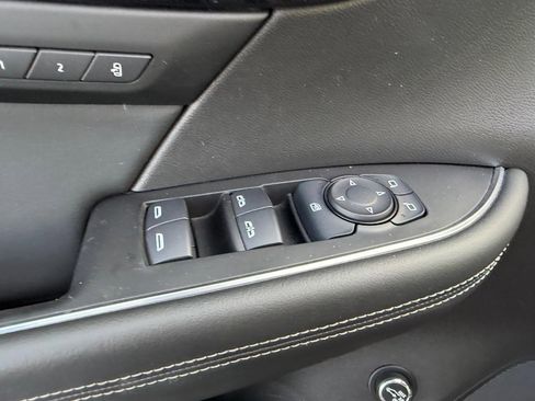 Used 2021 Buick Envision Essence w/ Sport Touring Package image 19