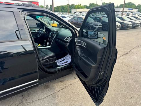 Used 2014 Ford Explorer Limited image 10
