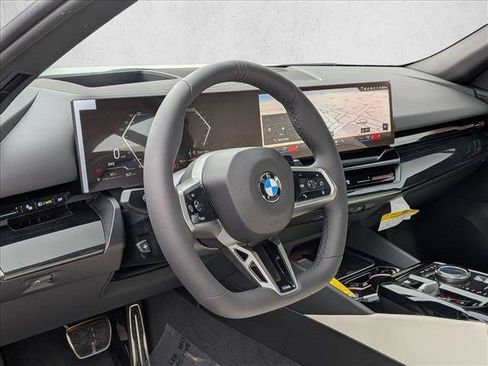 New 2026 BMW 530i xDrive AWD/4WD image 3