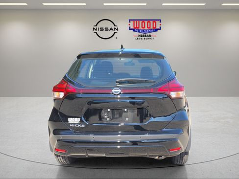 Certified 2025 Nissan Kicks Play S FWD image 3