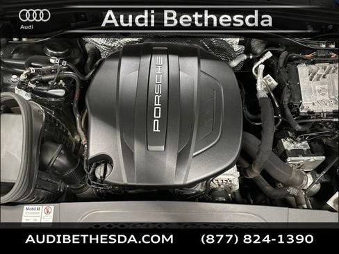 Used 2020 Porsche Macan AWD/4WD image 15