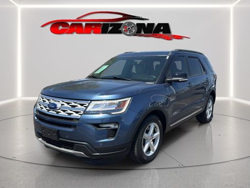 Used 2018 Ford Explorer XLT w/ Equipment Group 202A FWD image 12
