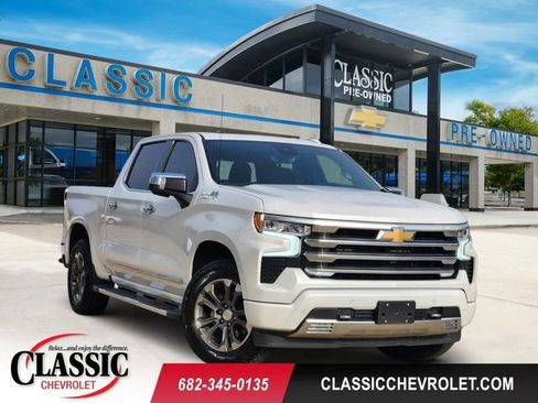 Used 2024 Chevrolet Silverado 1500 High Country w/ Technology Package RWD image 1
