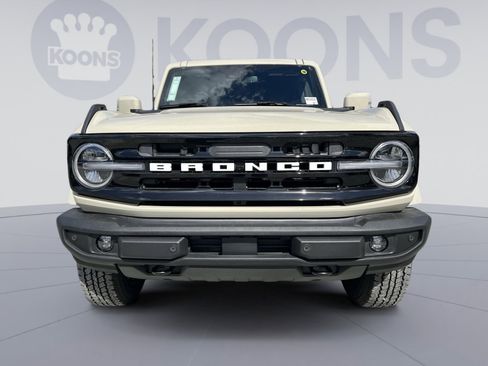 New 2025 Ford Bronco Outer Banks image 11