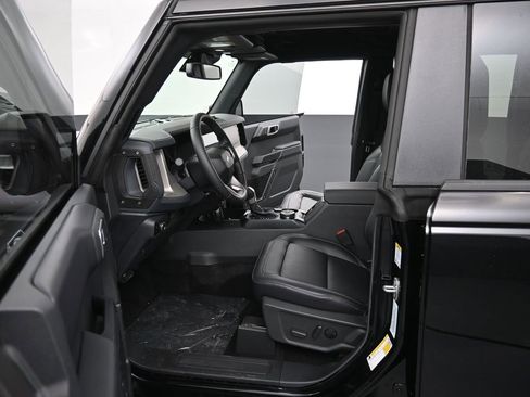 New 2025 Ford Bronco Outer Banks image 25