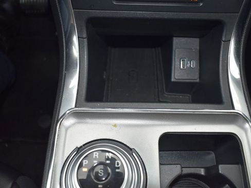 Used 2024 Ford Edge Titanium image 17