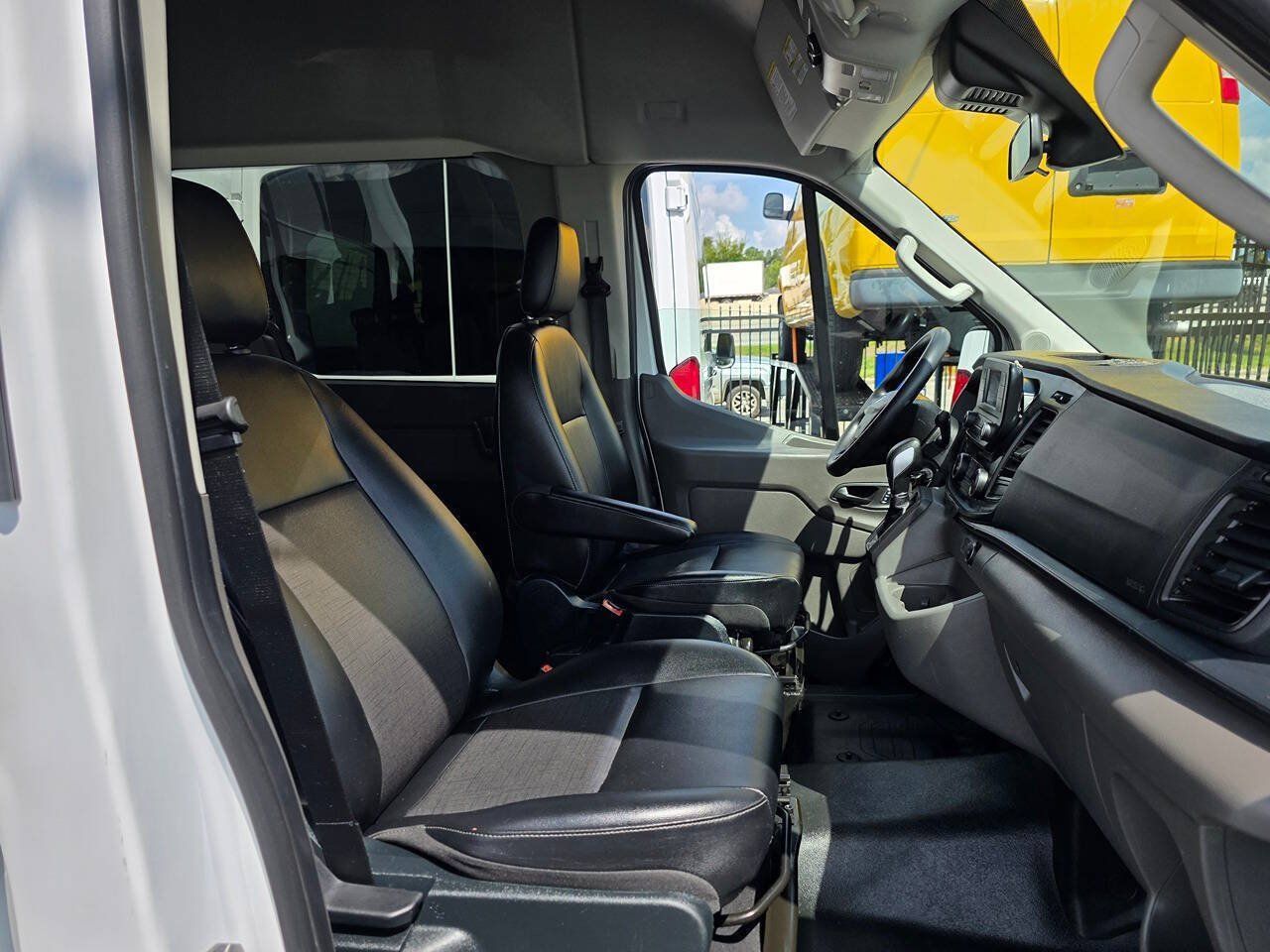 Used 2023 Ford Transit 350 XL RWD image 10
