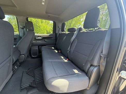 Used 2023 Chevrolet Silverado 1500 LT AWD/4WD image 23