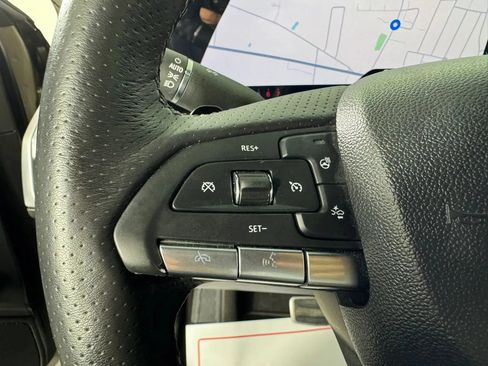 Used 2025 Cadillac XT4 Sport FWD image 15