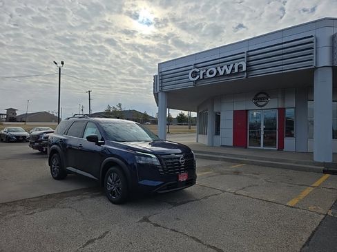 New 2026 Nissan Pathfinder SV image 1