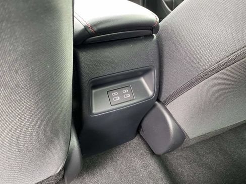 Used 2025 Toyota Corolla SE FWD image 6