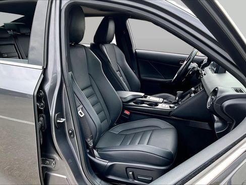 Used 2023 Lexus IS 350 F Sport w/ Memory Package RWD image 8