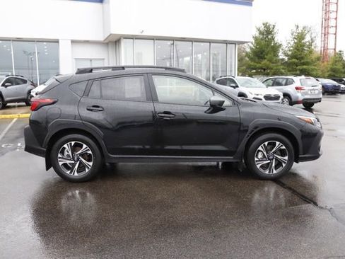 Certified 2025 Subaru Crosstrek 2.0i Premium AWD/4WD image 2