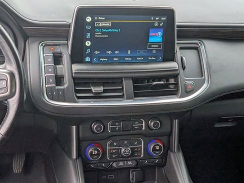 Used 2022 Chevrolet Tahoe Z71 w/ Luxury Package image 13