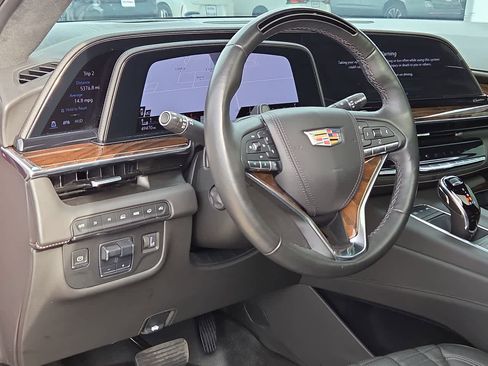 Used 2022 Cadillac Escalade ESV Sport Platinum AWD/4WD image 10