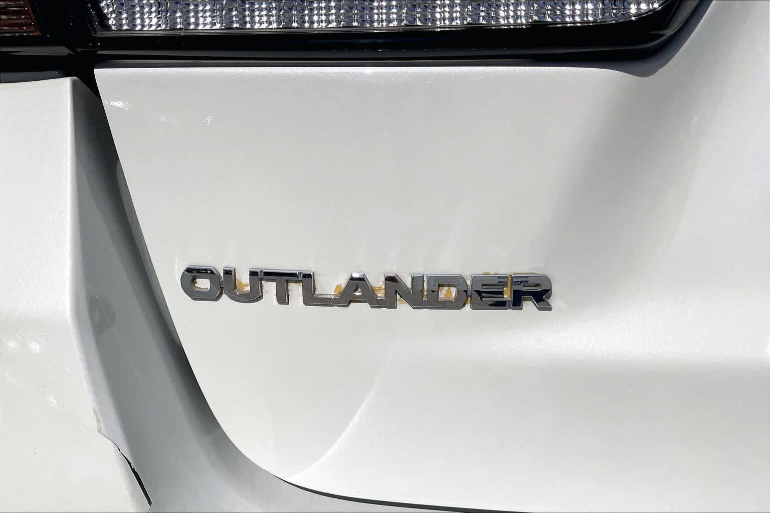 Used 2021 Mitsubishi Outlander Sport SE FWD image 10