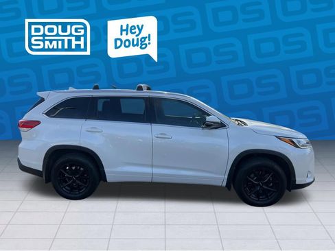 Used 2018 Toyota Highlander Limited AWD/4WD image 6