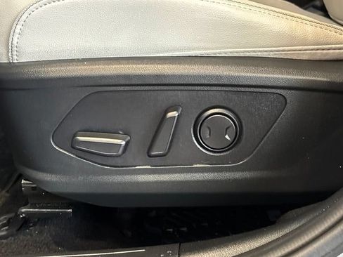 Used 2022 Hyundai Tucson Limited w/ Cargo Package AWD/4WD image 23