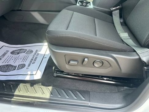 New 2026 Chevrolet Colorado W/T RWD image 17