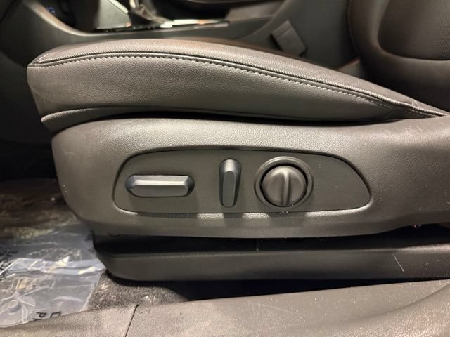 Certified 2024 Buick Encore GX Sport Touring w/ Experience Buick Package FWD image 13