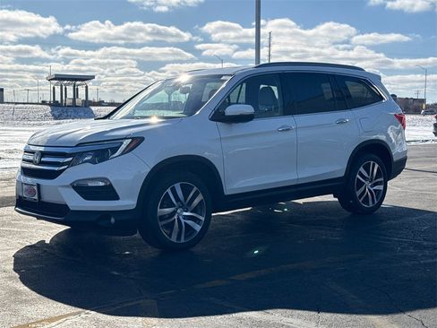 Used 2018 Honda Pilot Elite image 7