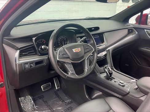 Used 2022 Cadillac XT5 Sportv w/ LPO, ONYX Package AWD/4WD image 18