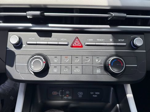 New 2025 Hyundai Tucson SE image 32