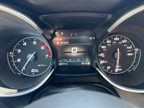 Used 2022 Alfa Romeo Stelvio Ti AWD/4WD image 13