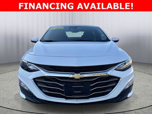 Used 2023 Chevrolet Malibu LT image 2