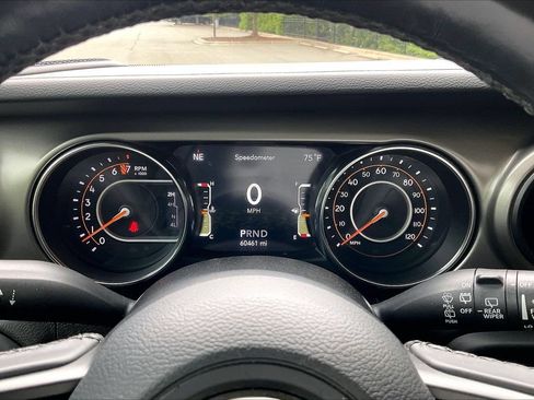 Used 2021 Jeep Wrangler Unlimited Sport AWD/4WD image 11