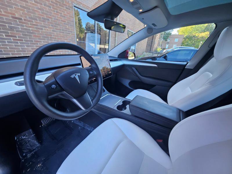 Used 2023 Tesla Model Y Long Range AWD/4WD image 38