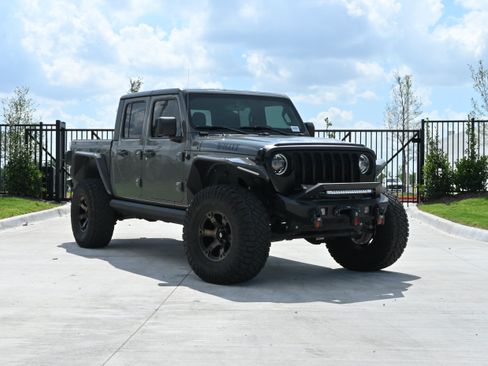 Used 2021 Jeep Gladiator Sport AWD/4WD image 39