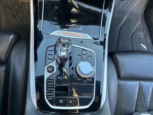 Used 2020 BMW X5 xDrive40i w/ M Sport Package image 34