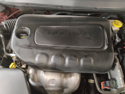 Used 2020 Jeep Cherokee Latitude Plus FWD image 30