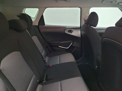 Used 2025 Kia Soul LX w/ LX Technology Package image 19