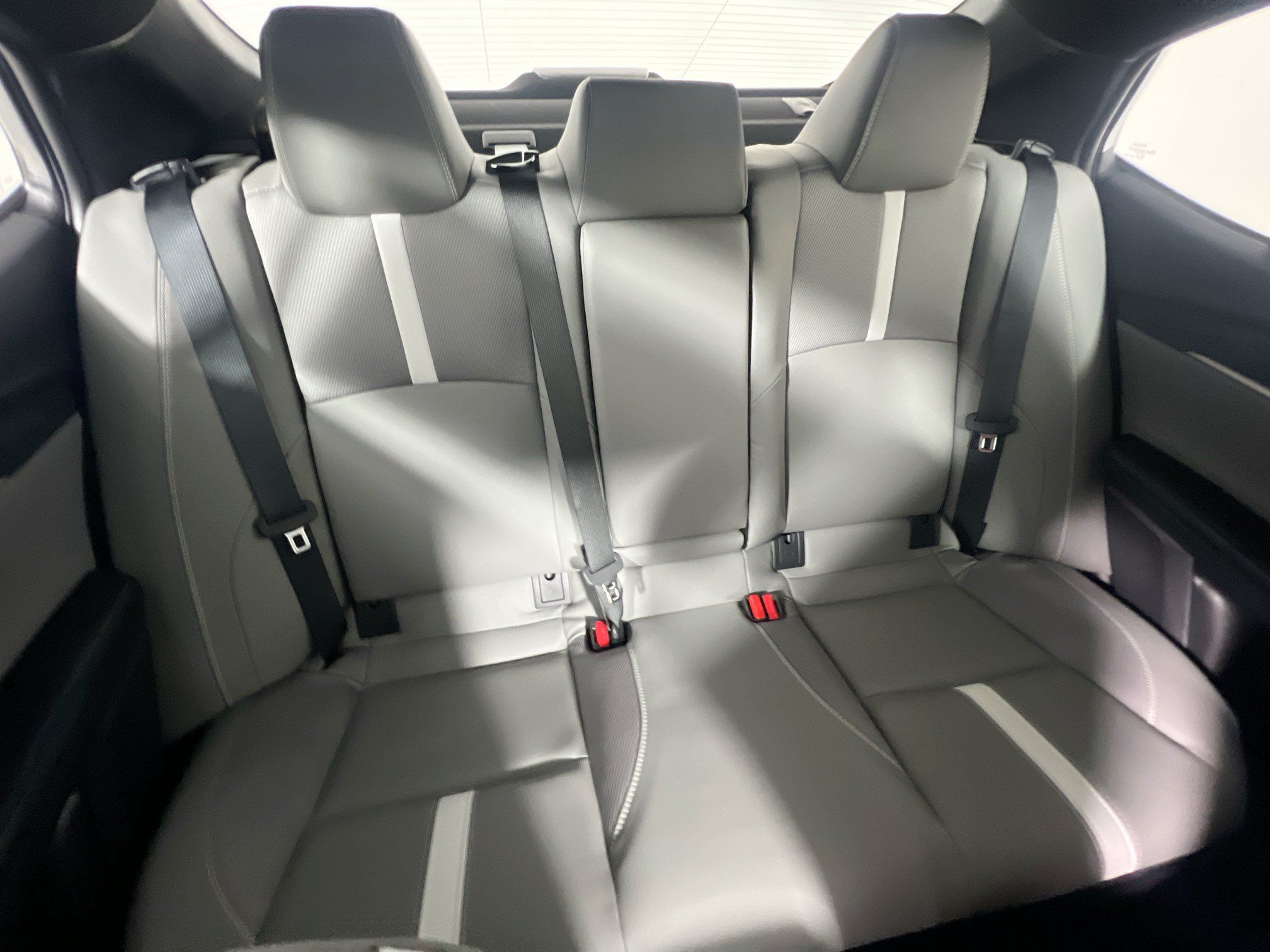Used 2025 Toyota Camry SE FWD image 33