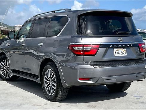 Used 2023 Nissan Armada SL w/ Captain's Chairs Package RWD image 4