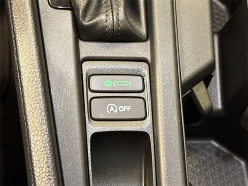 Certified 2025 Honda Accord SE image 28