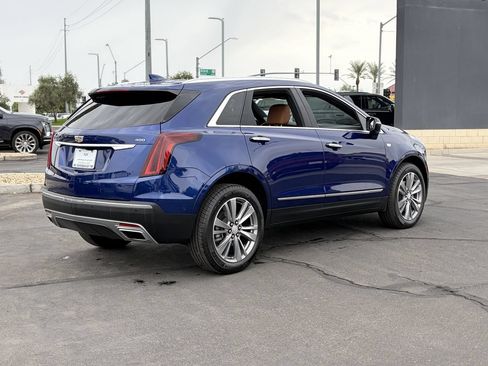 Certified 2023 Cadillac XT5 Premium Luxury w/ Technology Package FWD image 6