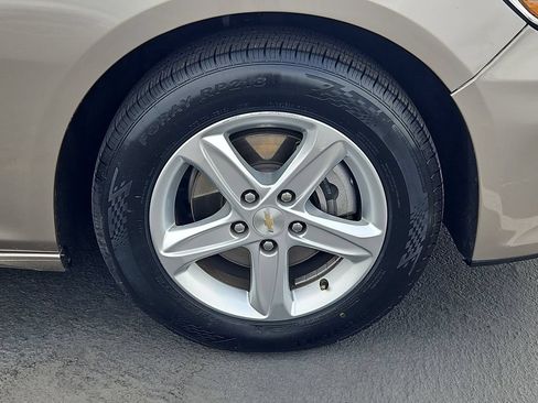 Used 2024 Chevrolet Malibu LT FWD image 30