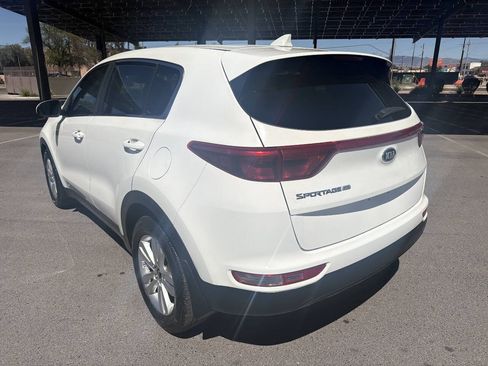 Used 2017 Kia Sportage LX FWD image 6