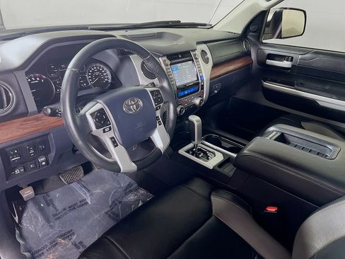 Certified 2018 Toyota Tundra Limited w/ Limited Premium Package AWD/4WD image 10