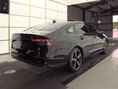 Used 2026 Honda Accord SE image 2