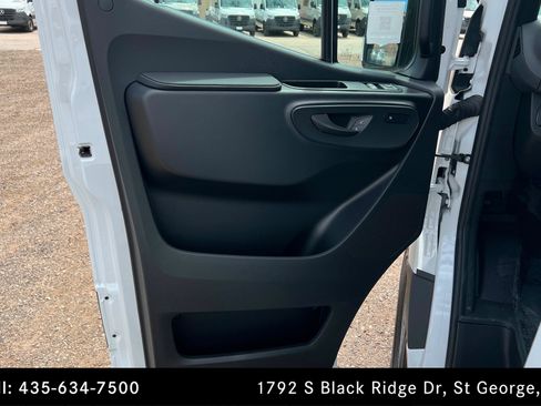 Used 2026 Mercedes-Benz Sprinter 2500 image 11