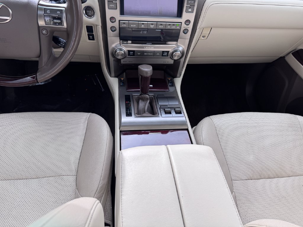 Used 2019 Lexus GX 460 Premium w/ Premium Package AWD/4WD image 33