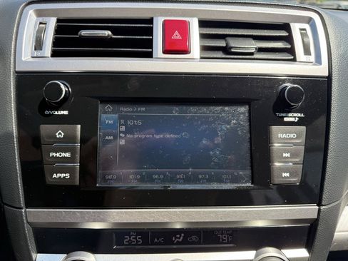 Used 2018 Subaru Legacy 2.5i AWD/4WD image 10