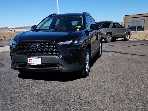 Certified 2023 Toyota Corolla Cross LE image 4