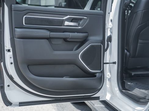 New 2026 RAM 1500 Laramie AWD/4WD image 44